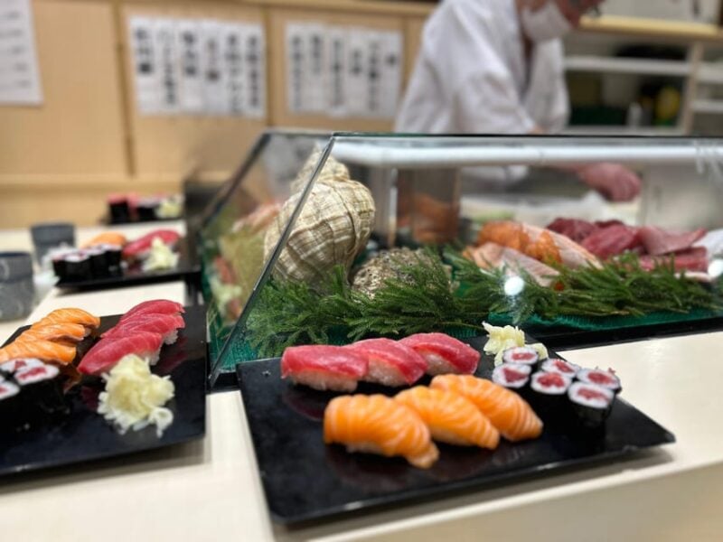 Tokyo: Toyosu & Tsukiji Market Adventure With Tuna Auction - Observing the Tuna Auction