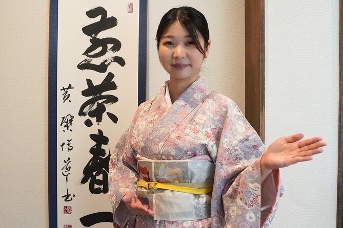 Tokyo: Traditional Tea Ceremony With a Japanese Tea Master - Souvenirs and Gifts From the Experience