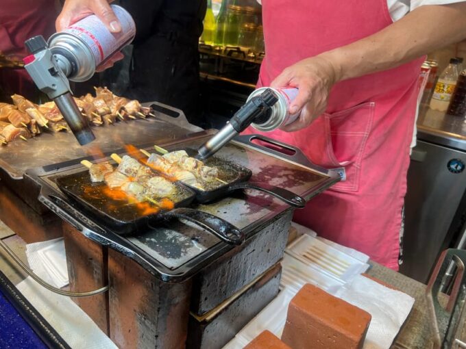 Tokyo: Tsukiji Fish Market Food and Walking Tour - Tsukiji Hongan-Ji: a Glimpse Into Japanese Spirituality