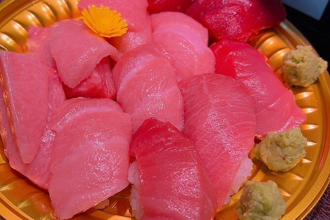 Tokyo: Tsukiji Fish Market Seafood & Street Eats - Experiencing the Street Food Scene