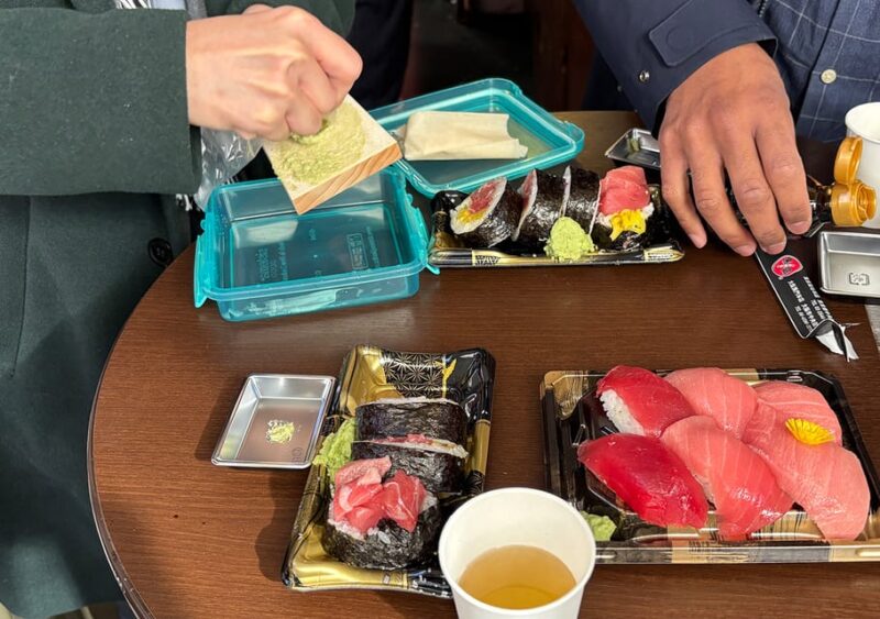 Tokyo: Tsukiji Fish Market Street Food Tour - Guided Tour Features