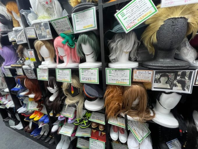 Tokyo: Visit Cosplay Shop and Shopping in Anime Store - Navigating the Tour and Meeting the Guide