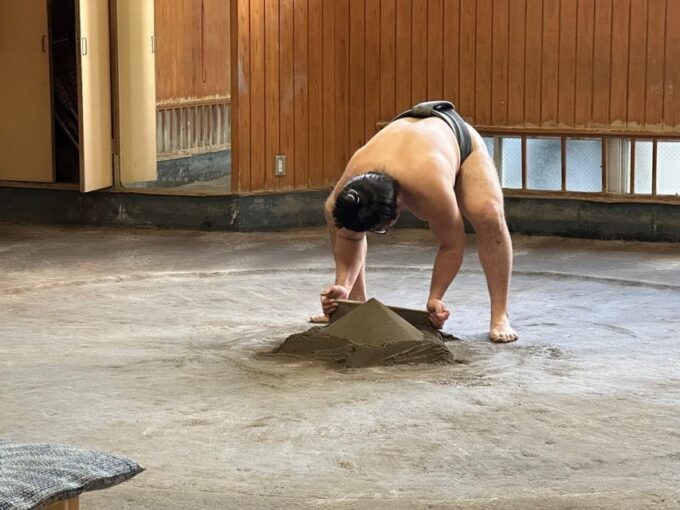 Tokyo: Visit Sumo Morning Practice With English Guide - Suitability and Age Restrictions