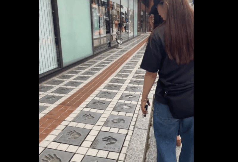 Tokyo:Asakusa Tour With University Students With Kimono Worn - Photogenic Spots Along Sumida River
