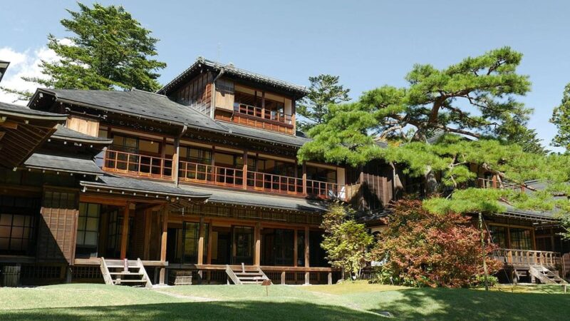 Tokyo:Nikko Private Sightseeing Tour English Speaking Driver - Discovering Rinnoji Temple