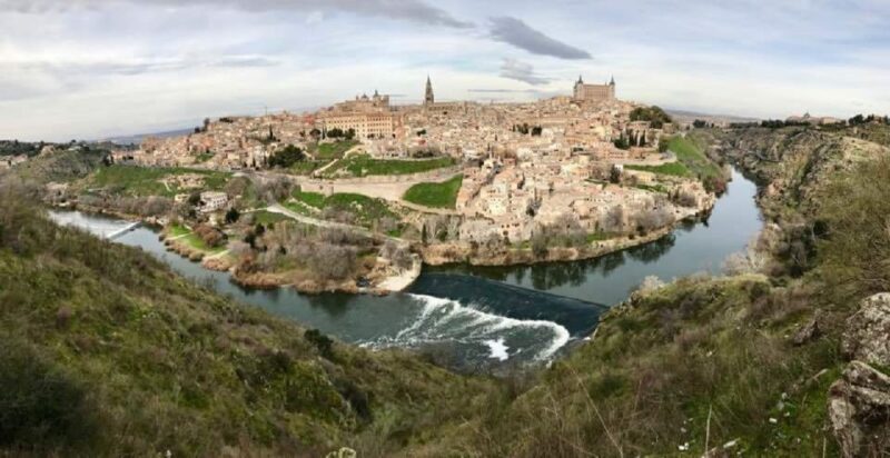 Toledo: Guided Walking Tour to Essential Monuments in Spanish - Tickets and Fees