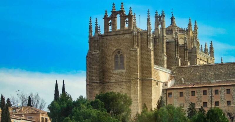 Toledo Highlights Self-Guided Scavenger Hunt & Walking Tour - Highlights and Attractions