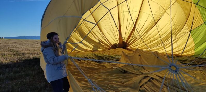 Toledo: Hot Air Balloon Ride With Spanish Breakfast - Duration and Languages