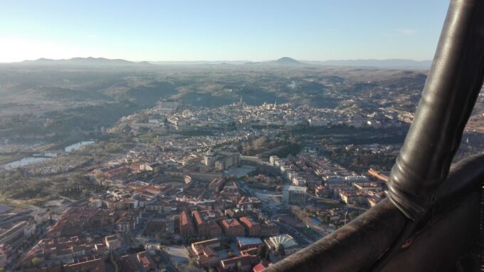 Toledo: Hot Air Balloon Ride With Spanish Breakfast - Important Considerations