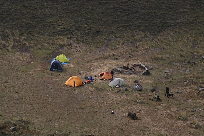 Toliman Volcano Hike - Trail Features and Ecosystems