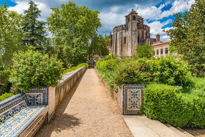 Tomar and Castle of Almourol Private Full-Day Tour From Lisbon - Reviews and Feedback