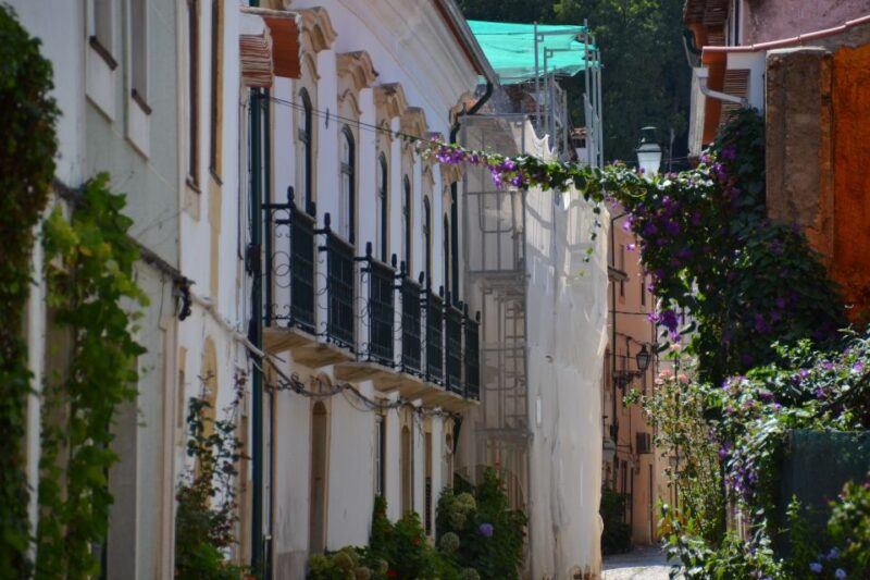 Tomar: Exclusive Self-Guided Audio Tour on the Templar Order - Key Points