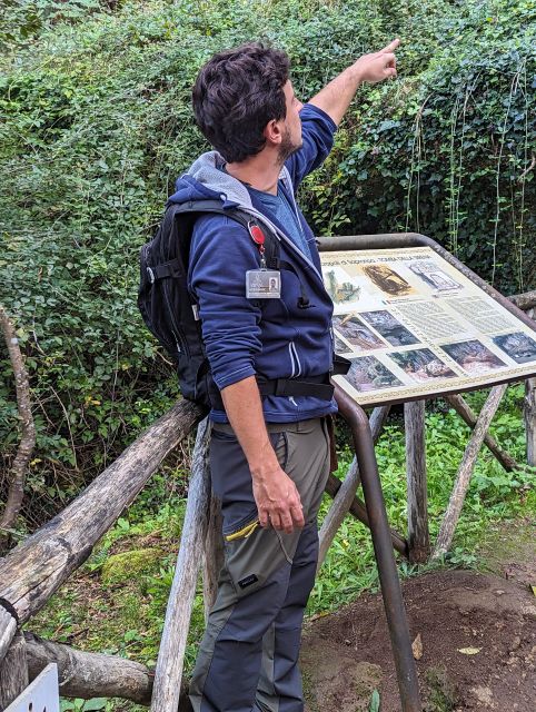 Tomb Hunting and Trekking Adventure in Sovana - Meeting Location and Duration