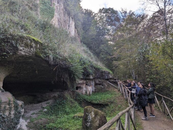 Tomb Hunting and Trekking Adventure in Sovana - Guide Identification