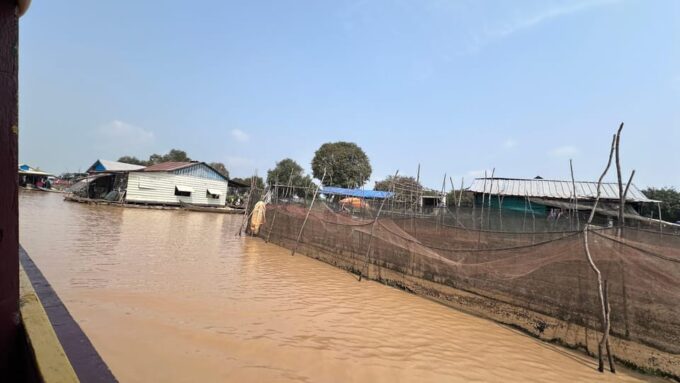 Tonle Sap Tour, Mechrey Floating Village and Ox Cart Ride - Visiting Mechrey Floating Village
