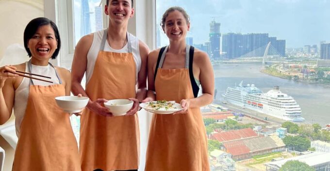 Top Home Cooking Class With River View AC Kitchen - Customer Feedback
