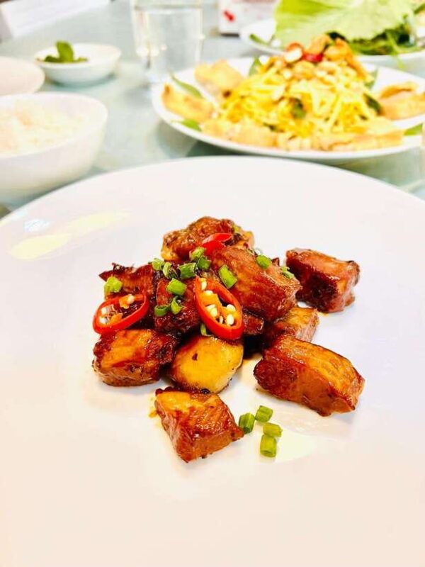 Top Home Cooking Class With Stunning River View AC Kitchen - Key Points