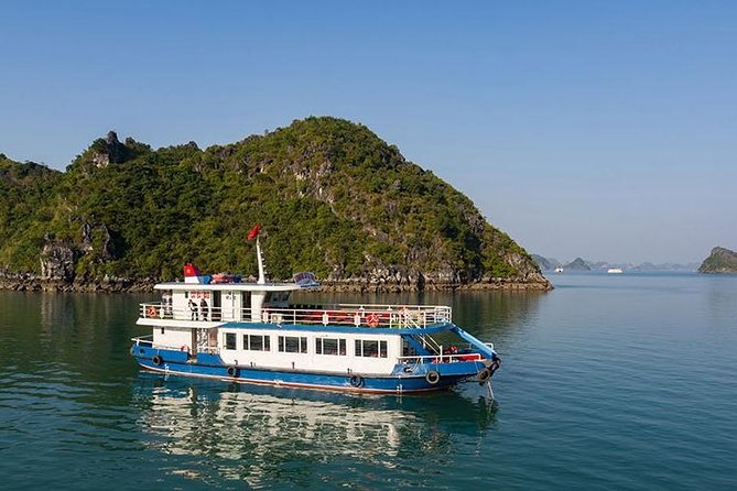 TOP Luxury Day Cruise Jadesails Halong – Lan Ha Bay Full Day - Dining Experience