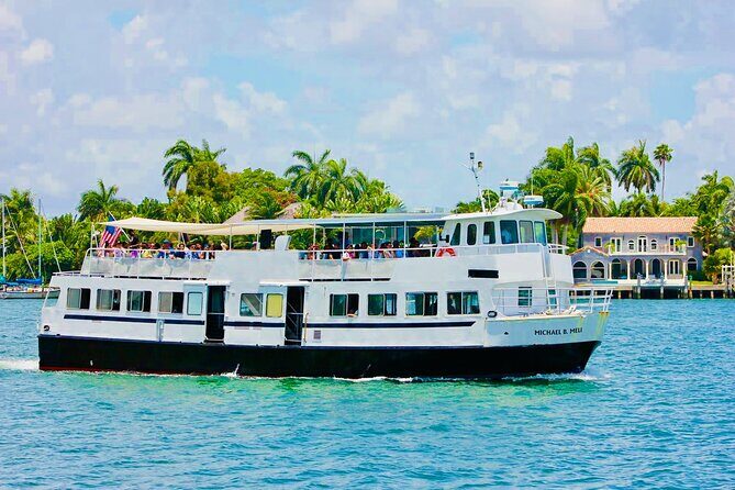 Top rated two Hour Miami Night Skyline Cruise with Open Bar - An In-Depth Look at the Miami Skyline Cruise Experience