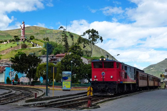 Top Ten Wonders of Ecuador Tour From Quito End in Cuenca - Quilotoa and Baños