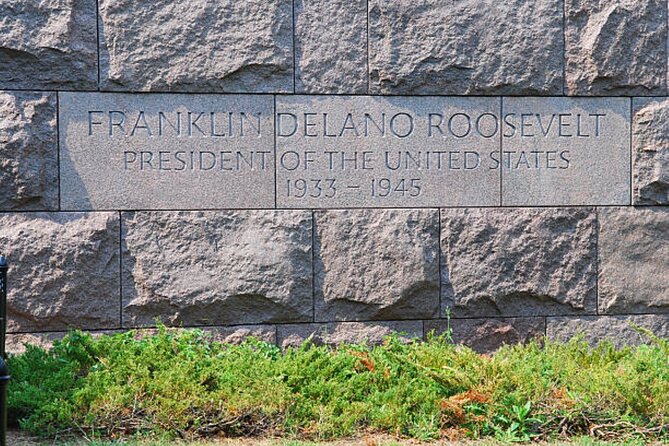 Top Tidal Basin Explorer of Thomas Jefferson FDR & MLK Memorials - Key Points