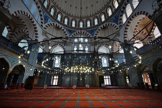 Topkapi Palace & Tombs Of Sultans - Skip The Line Tickets - Exploring Topkapi Palace