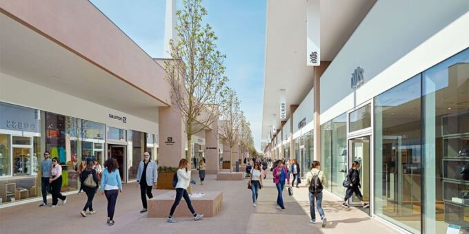 Torino Fashion District - Outlet Village Private Tour - Sophisticated Architectural Design