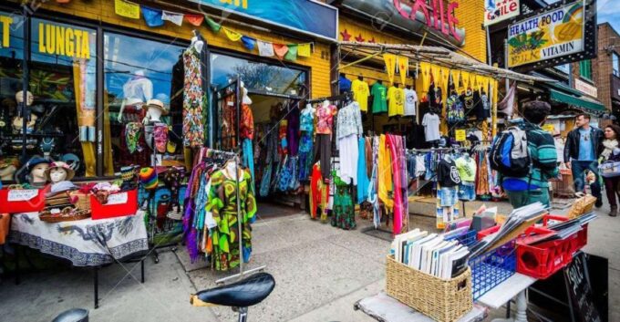 Toronto: 2-Hour Kensington Market Chinatown Walking Tour - What to Bring