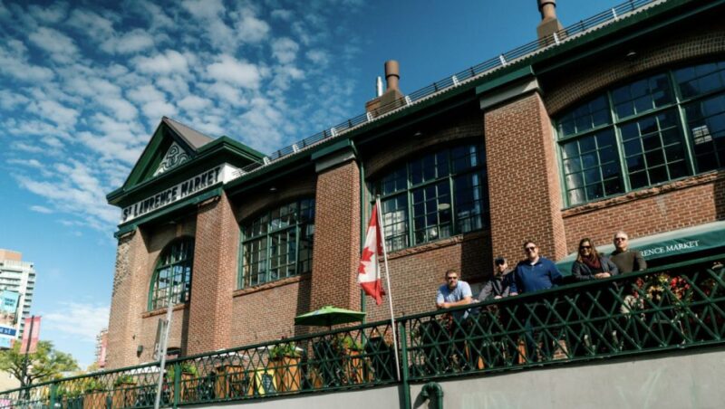 Toronto: Best of Toronto Tour With CN Tower and River Cruise - Experience and Activities