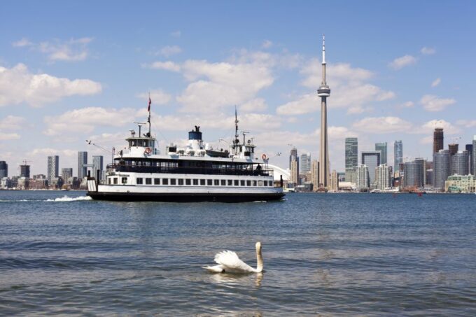 Toronto: Best of Toronto Tour With CN Tower and River Cruise - Group Size and Duration