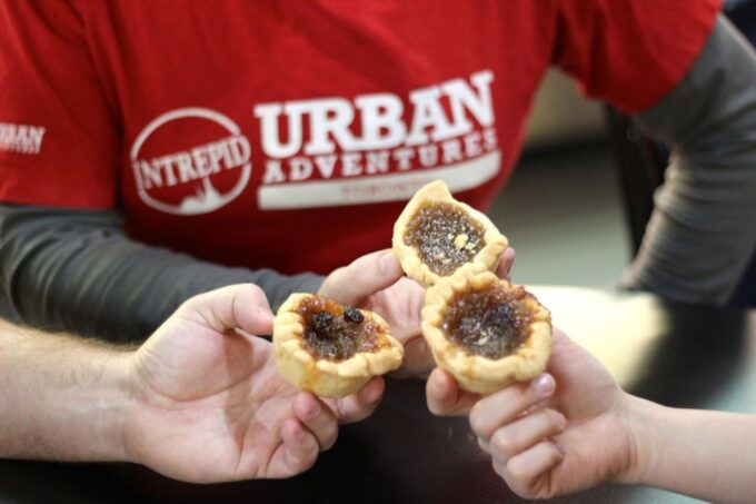 Toronto: Canadian Food Discovery at the St Lawrence Market - Sustainability and Eco-Friendly Practices