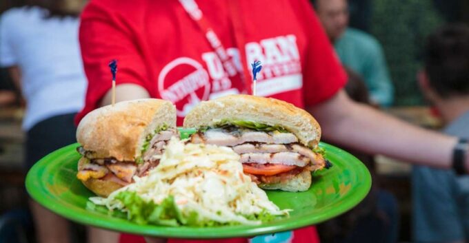 Toronto: Canadian Food Discovery at the St Lawrence Market - Frequently Asked Questions