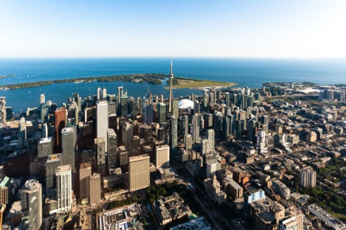 Toronto: City Sightseeing Helicopter Tour - Scenic Route and Views