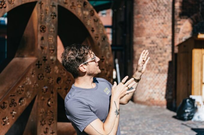 Toronto: Distillery District Historic Walking Tour - Tour Duration and Language