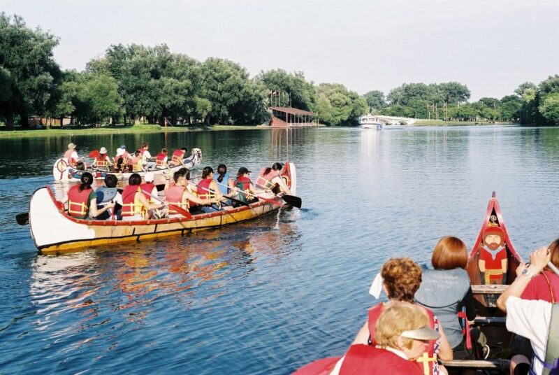 Toronto: Fall Foliage Canoe Tour of the Toronto Islands - Inclusions