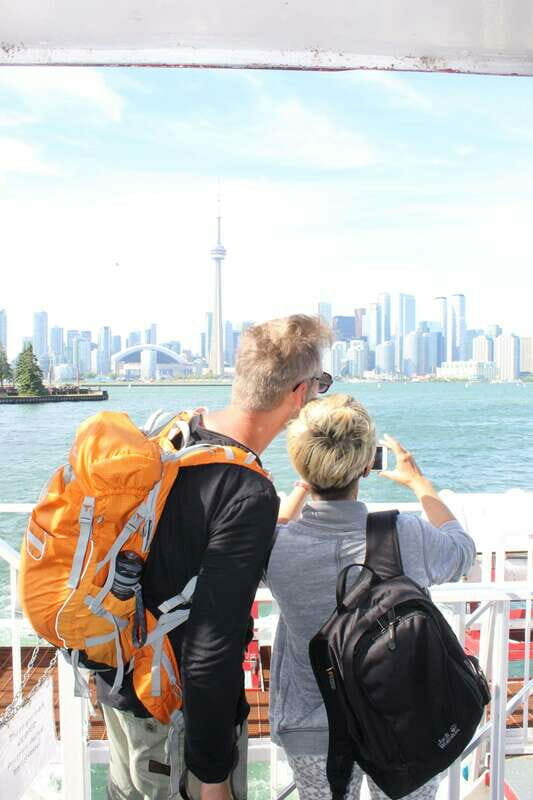 Toronto: Guided Harbour and Islands Sightseeing Cruise - Views and Photo Opportunities