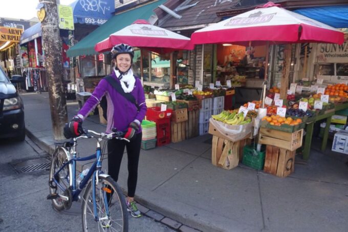 Toronto: Heart of Downtown 3.5-Hour Bike Tour - Tour Duration and Pricing