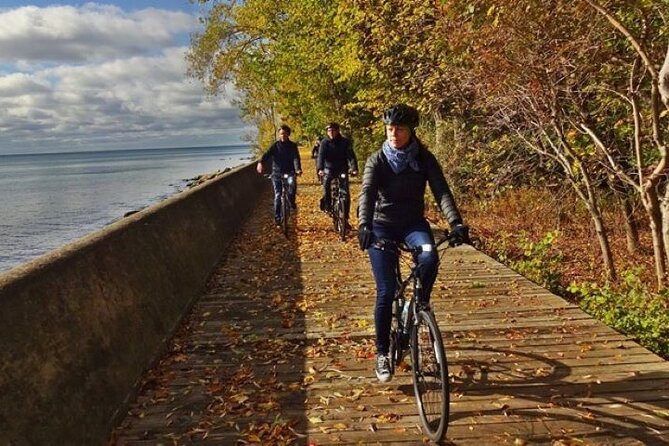Toronto Islands Morning Bike Tour - Weather and Attire Considerations