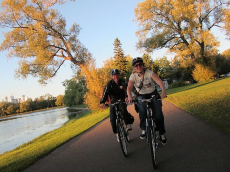 Toronto Islands: Morning or Twilight 3.5-Hour Bike Tour - Tour Details
