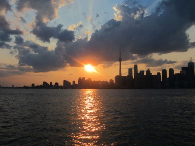 Toronto Islands: Morning or Twilight 3.5-Hour Bike Tour - What to Expect