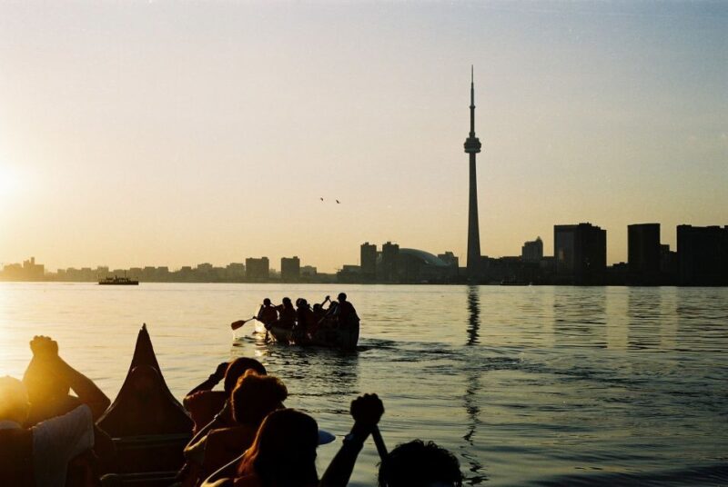 Toronto Islands: Sunset Canoe Tour - Guided Tour