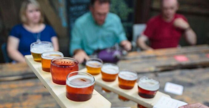 Toronto: Local Beer History and Culture Tour With Tastings - Craft Beer Tastings
