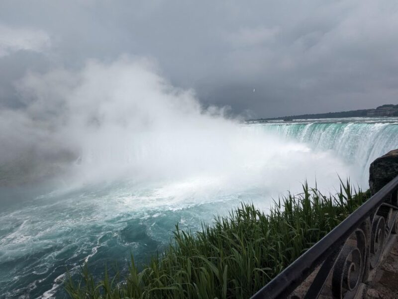 Toronto: Niagara Falls Day Tour With Boat Tour Option - Key Points