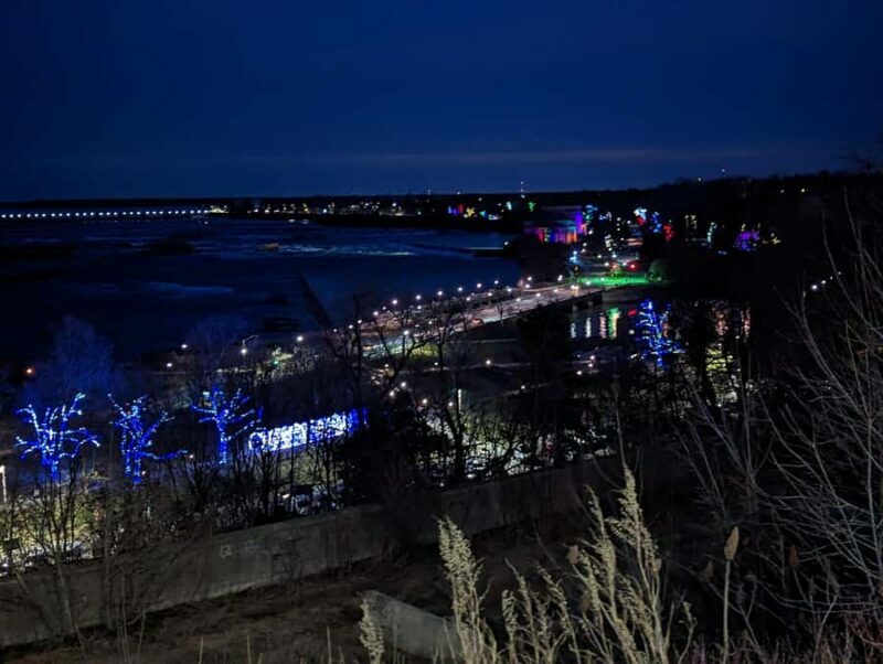Toronto: Niagara Falls Tour with Boat Ride, Dinner, & Lights - Behind-the-Falls Experience — An Optional Adventure