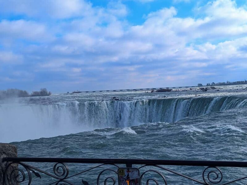 Toronto: Niagara Falls Tour with Boat Ride, Dinner, & Lights - Who Will Benefit Most?