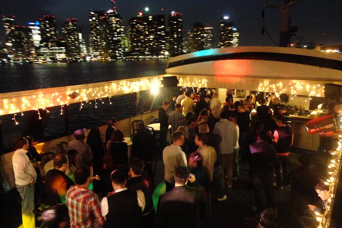 Toronto Obsession III Dinner Boat Cruise - Meal Details