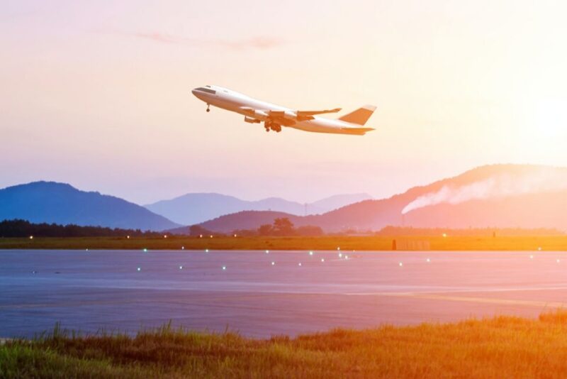 Toronto Pearson Airport: Transfer To/From Niagara Falls - Service Overview