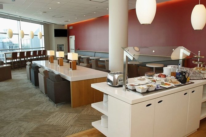 Toronto Pearson International Airport Plaza Premium Lounges - Facilities Offered