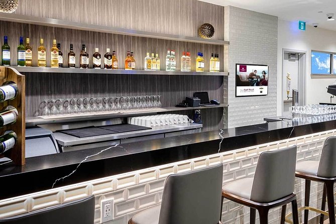 Toronto Pearson International Airport Plaza Premium Lounges - Additional Services