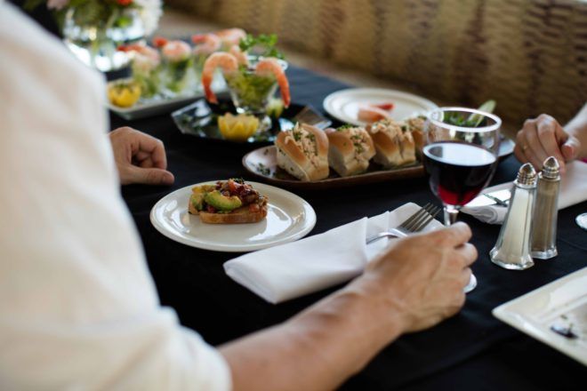 Toronto: Premium Harbor Cruise With Lunch, Brunch, or Dinner - Scenic Views